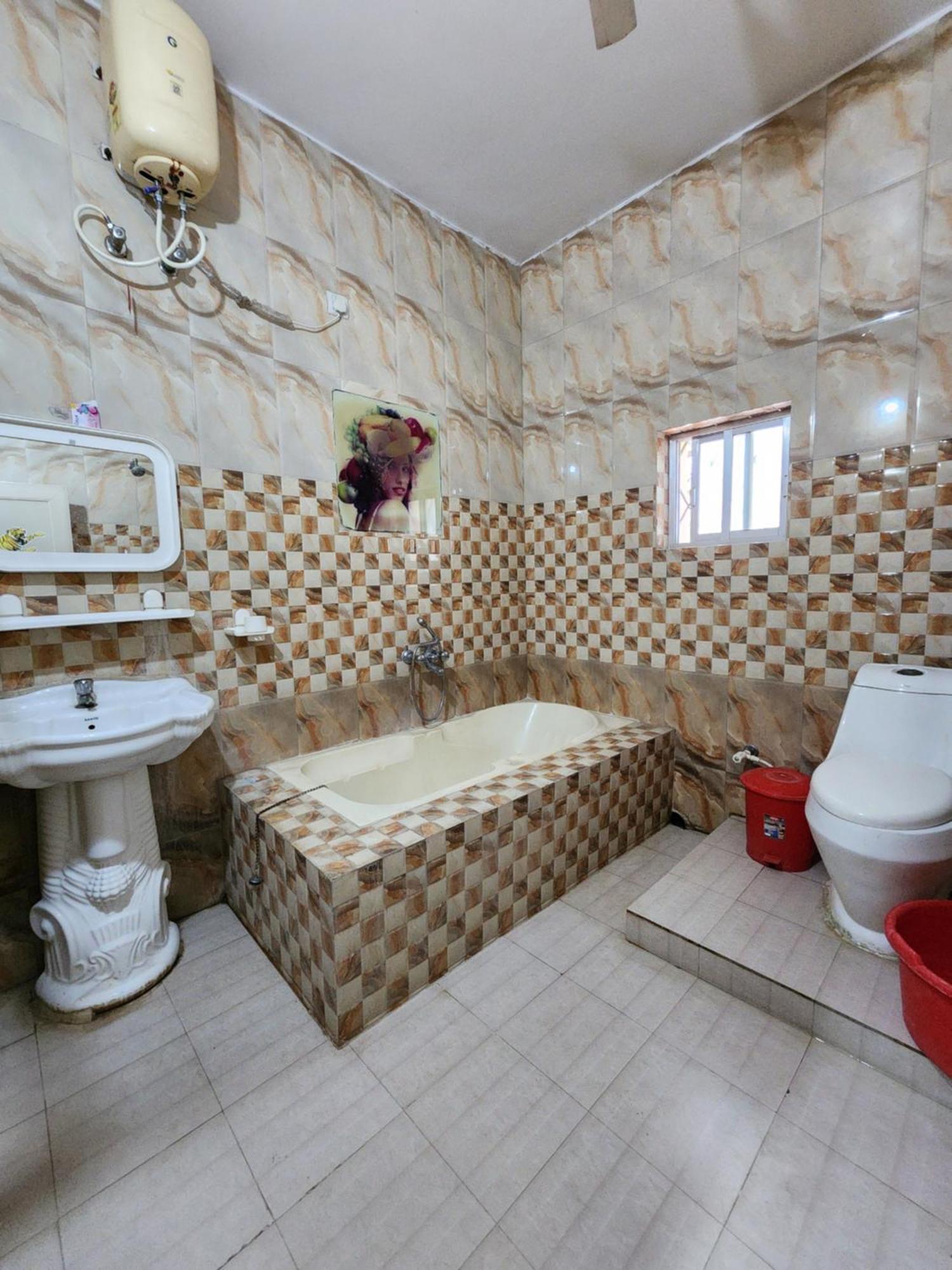 Hotel Shri Durga Baripada Esterno foto