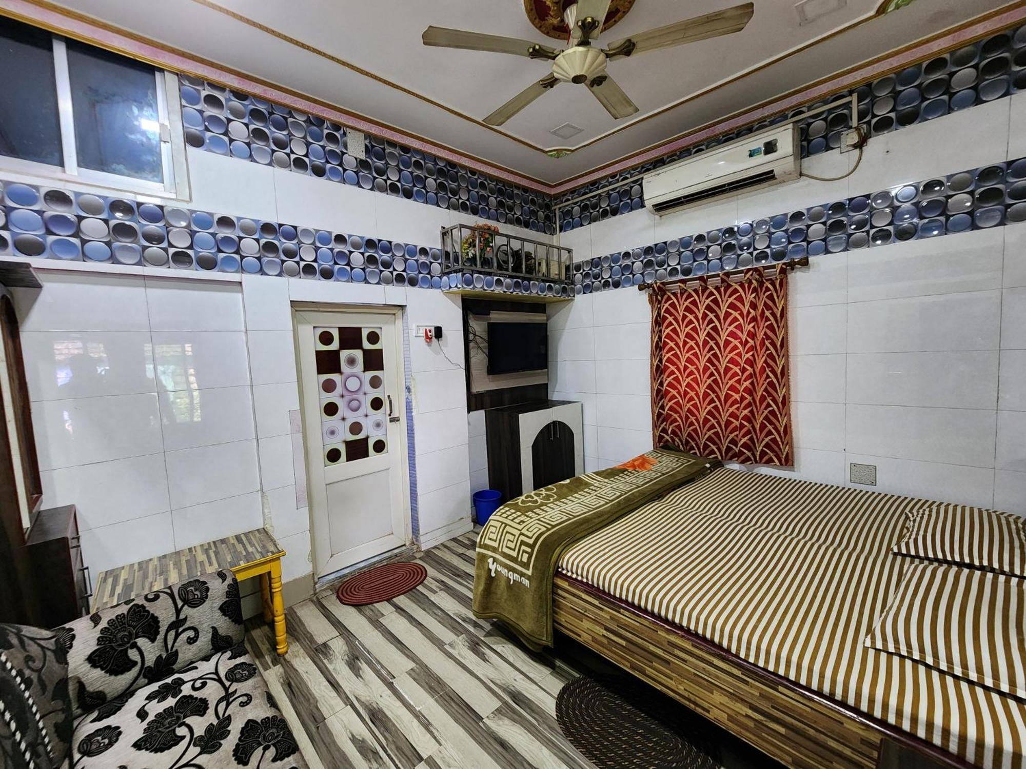 Hotel Shri Durga Baripada Esterno foto